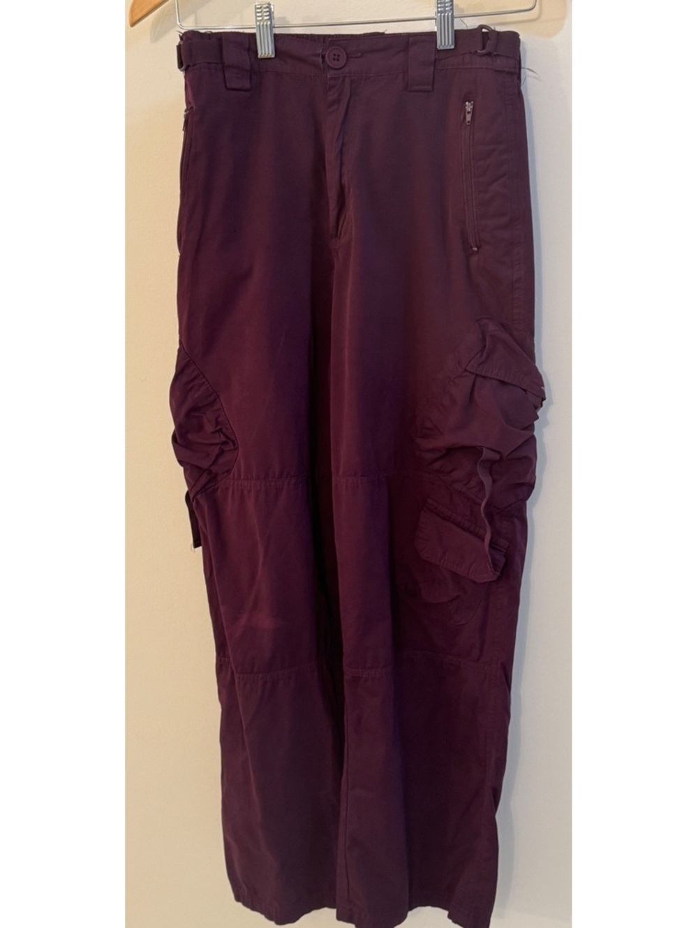 Forever 21 Women's Burgundy Cargo Pants Size S